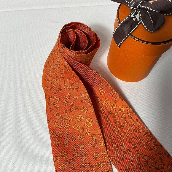 Authentic Hermes Twilly Scarf with Box - Picture 4 of 7